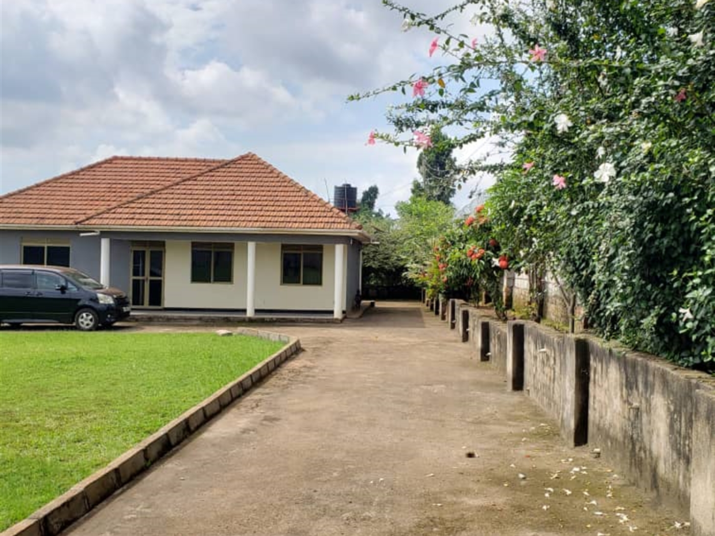 4 bedroom Bungalow for sale in Akright Wakiso Uganda