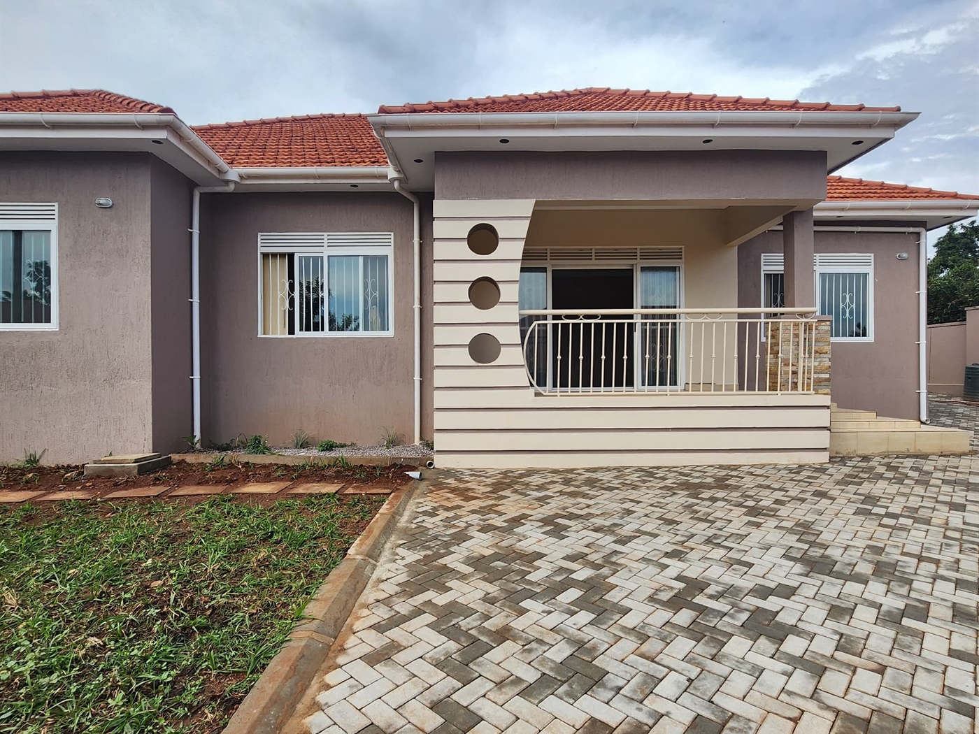 4 bedroom Bungalow for sale in Seguku Wakiso Uganda