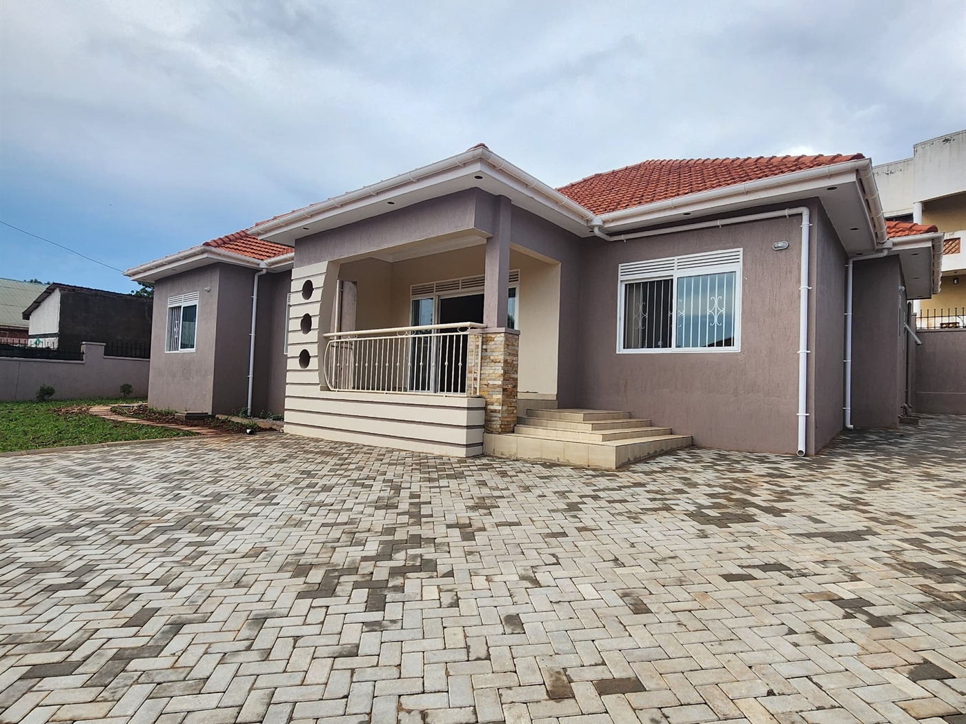 4 bedroom Bungalow for sale in Seguku Wakiso Uganda