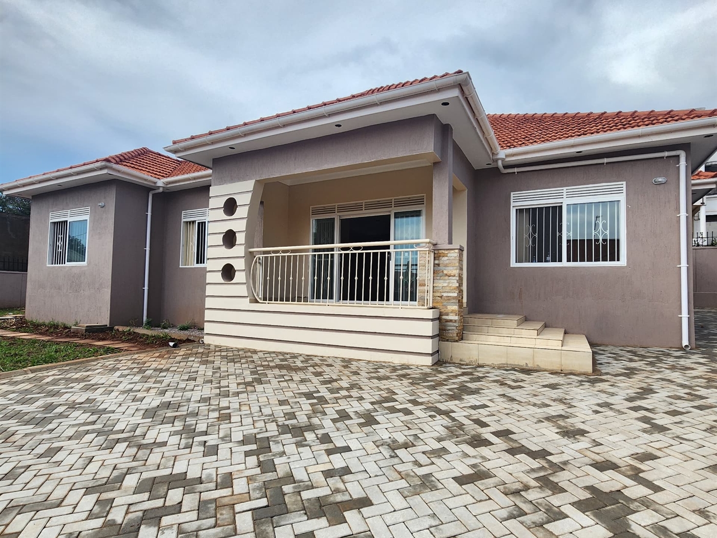 4 bedroom Bungalow for sale in Seguku Wakiso Uganda