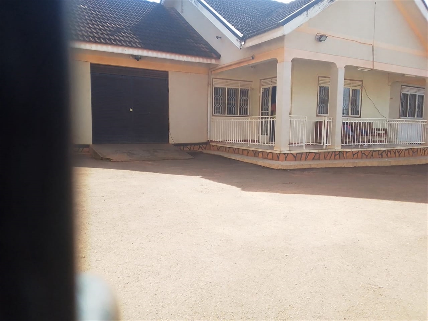 4 bedroom Bungalow for sale in Bukoto Kampala Uga...