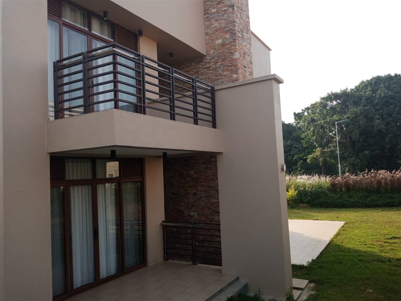 4 bedroom Town House for rent in Garuga Wakiso Uganda