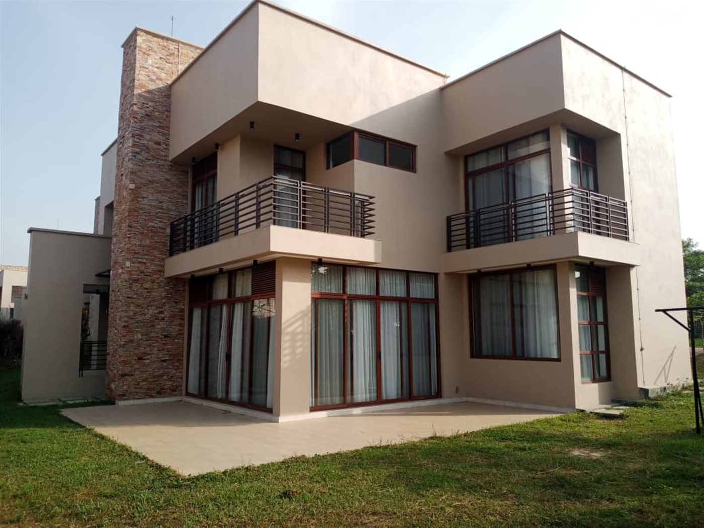 4 bedroom Town House for rent in Garuga Wakiso Uganda
