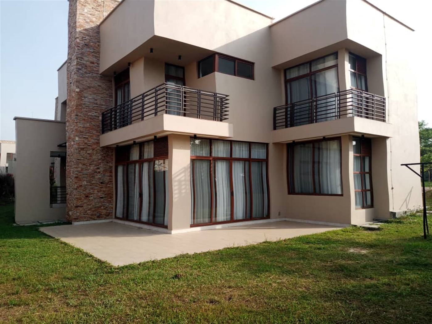4 bedroom Town House for rent in Garuga Wakiso Uganda