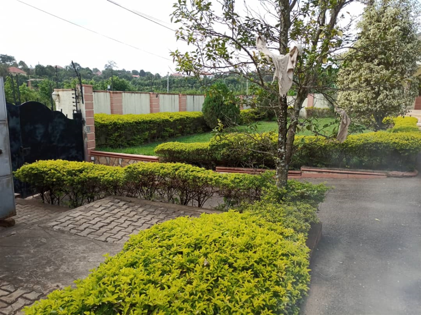 4 bedroom Bungalow for sale in Butenga Wakiso Uganda