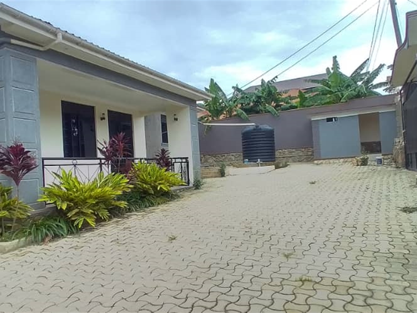 5 bedroom Bungalow for sale in Seeta Mukono Uganda