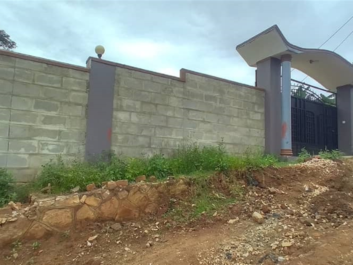 5 bedroom Bungalow for sale in Seeta Mukono Uganda