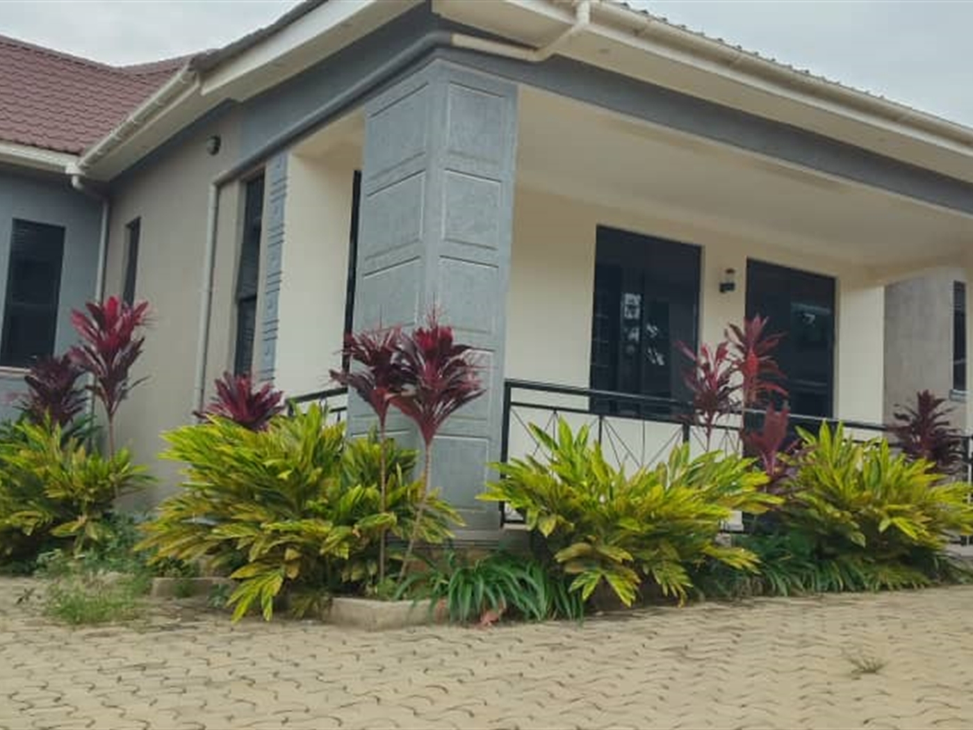 5 bedroom Bungalow for sale in Seeta Mukono Uganda