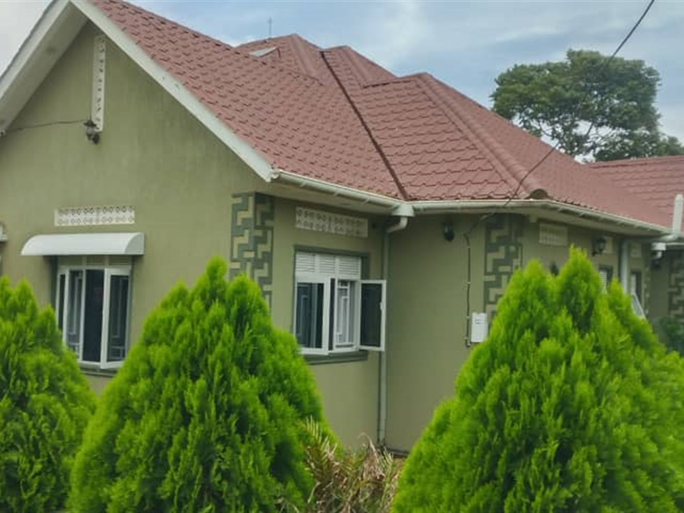 6 bedroom Bungalow for sale in Seeta Mukono Uganda