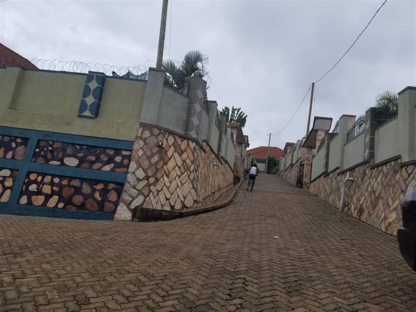 4 bedroom Bungalow for sale in Bwebajja Wakiso Uganda
