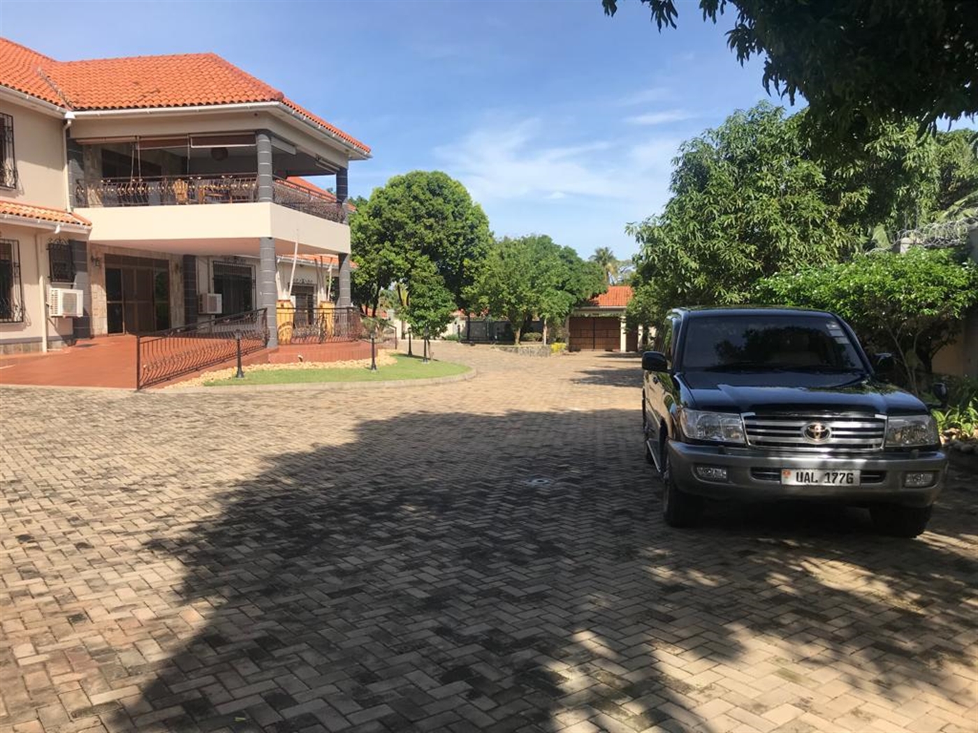 7 bedroom Storeyed house for sale in Entebbe Wakiso Uganda