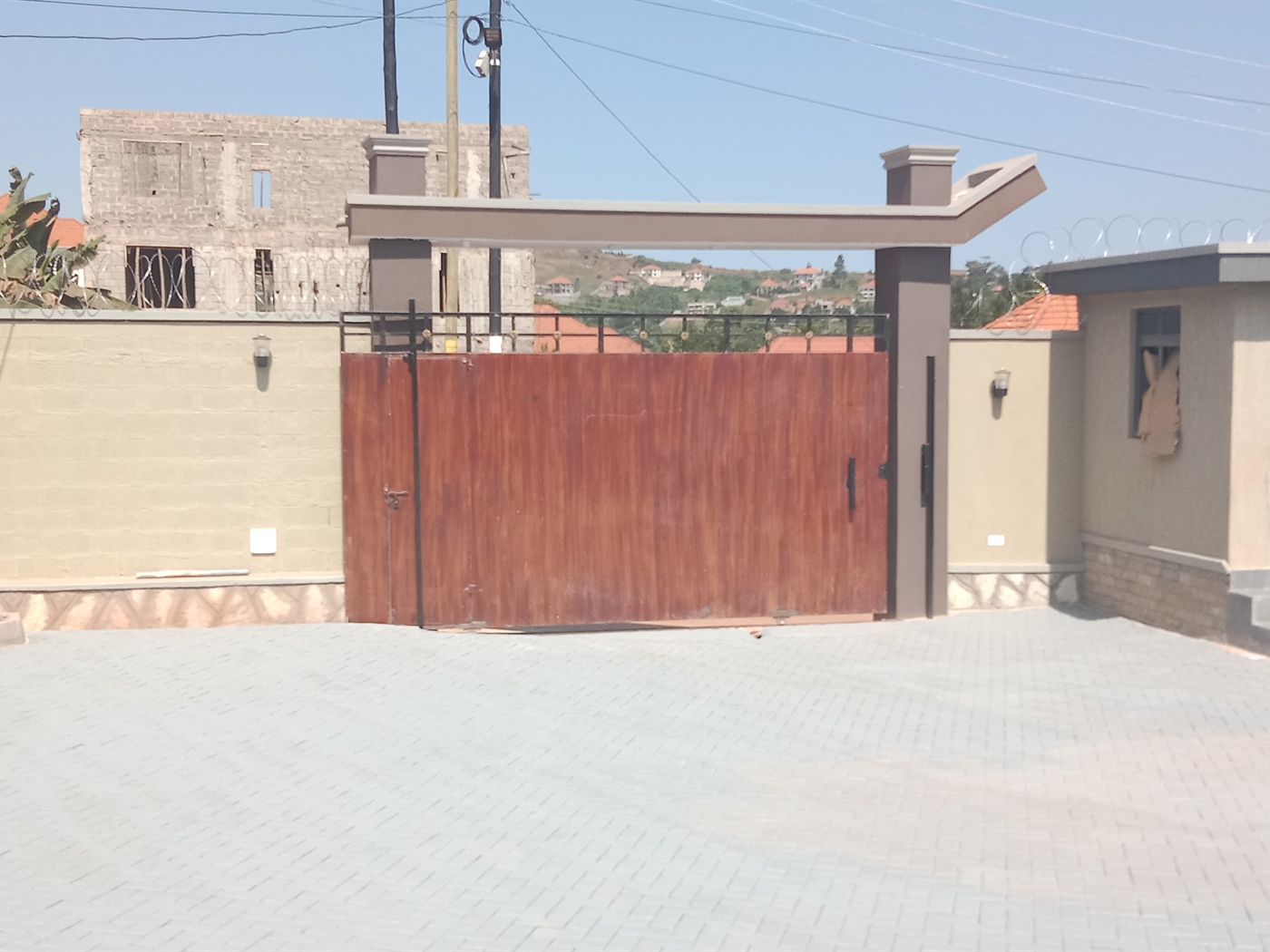 5 bedroom Bungalow for sale in Bwebajja Wakiso Uganda