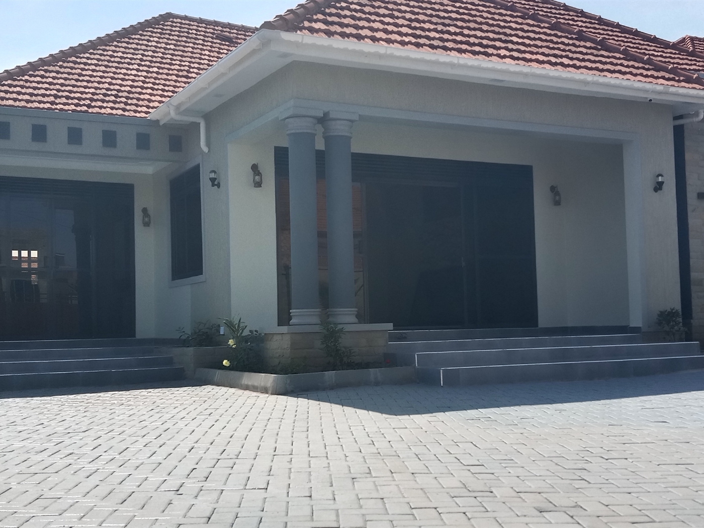 5 bedroom Bungalow for sale in Bwebajja Wakiso Uganda