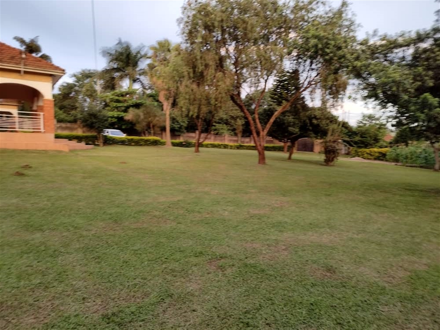 6 bedroom Bungalow for sale in Bweyogerere Wakiso Uganda