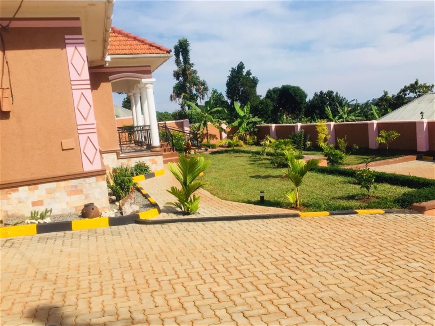 4 bedroom Bungalow for sale in Garuga Wakiso Uganda