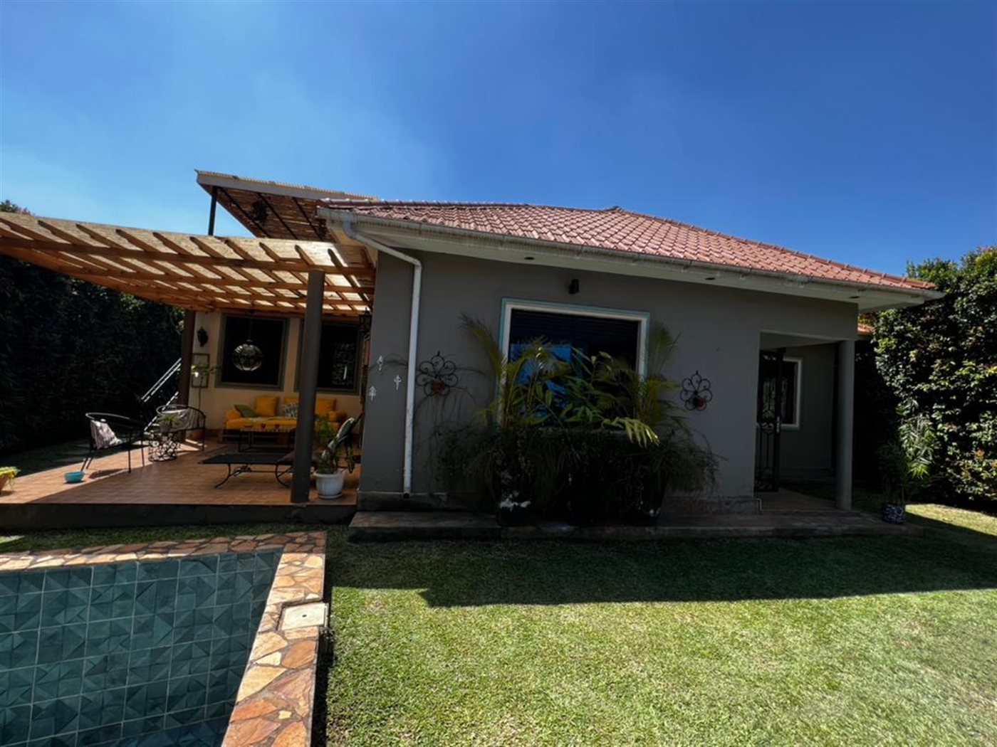 3 bedroom Bungalow for sale in Kabalagala Kampala Uganda
