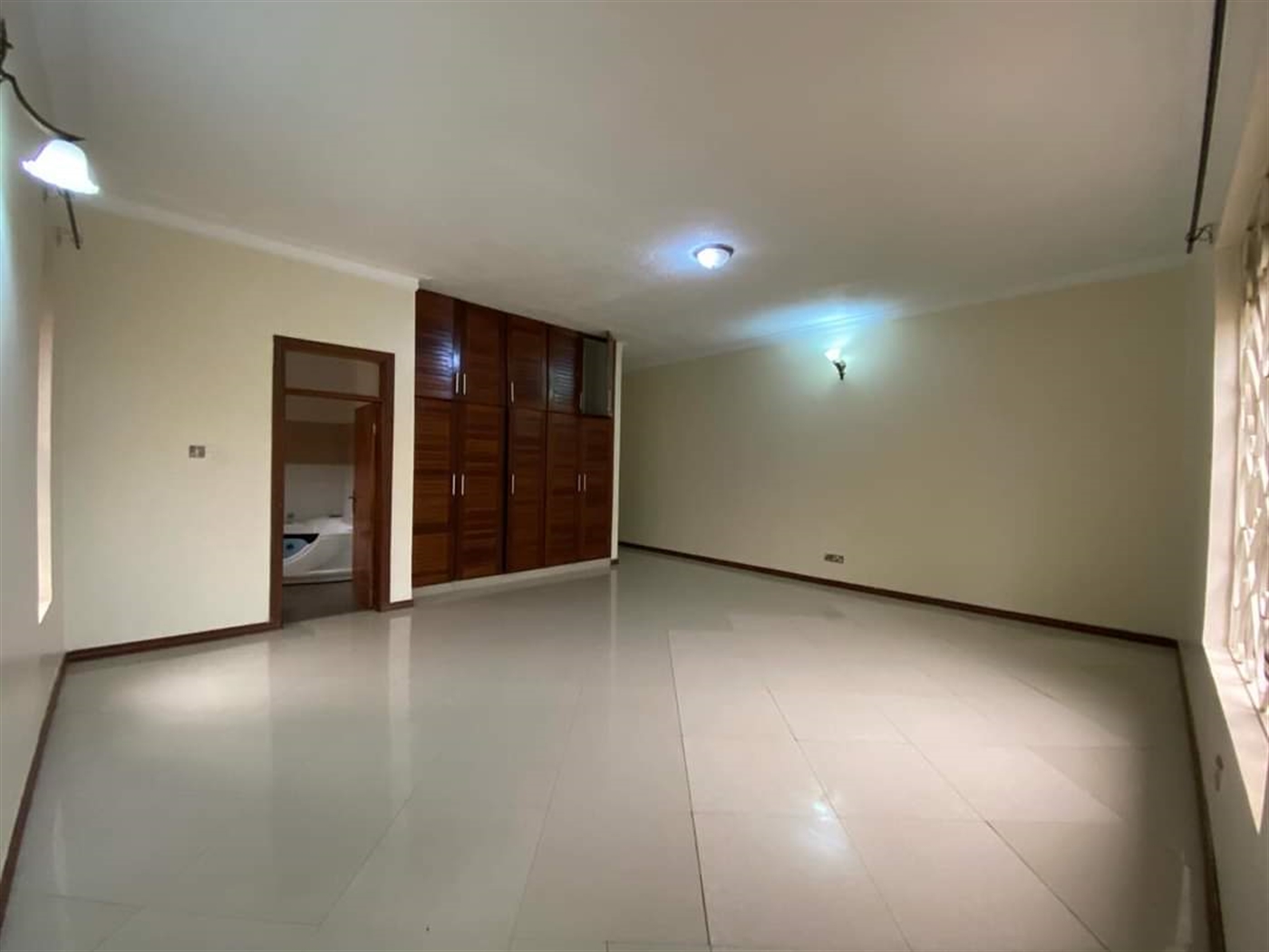 4 bedroom Bungalow for sale in Najjera Wakiso Uganda