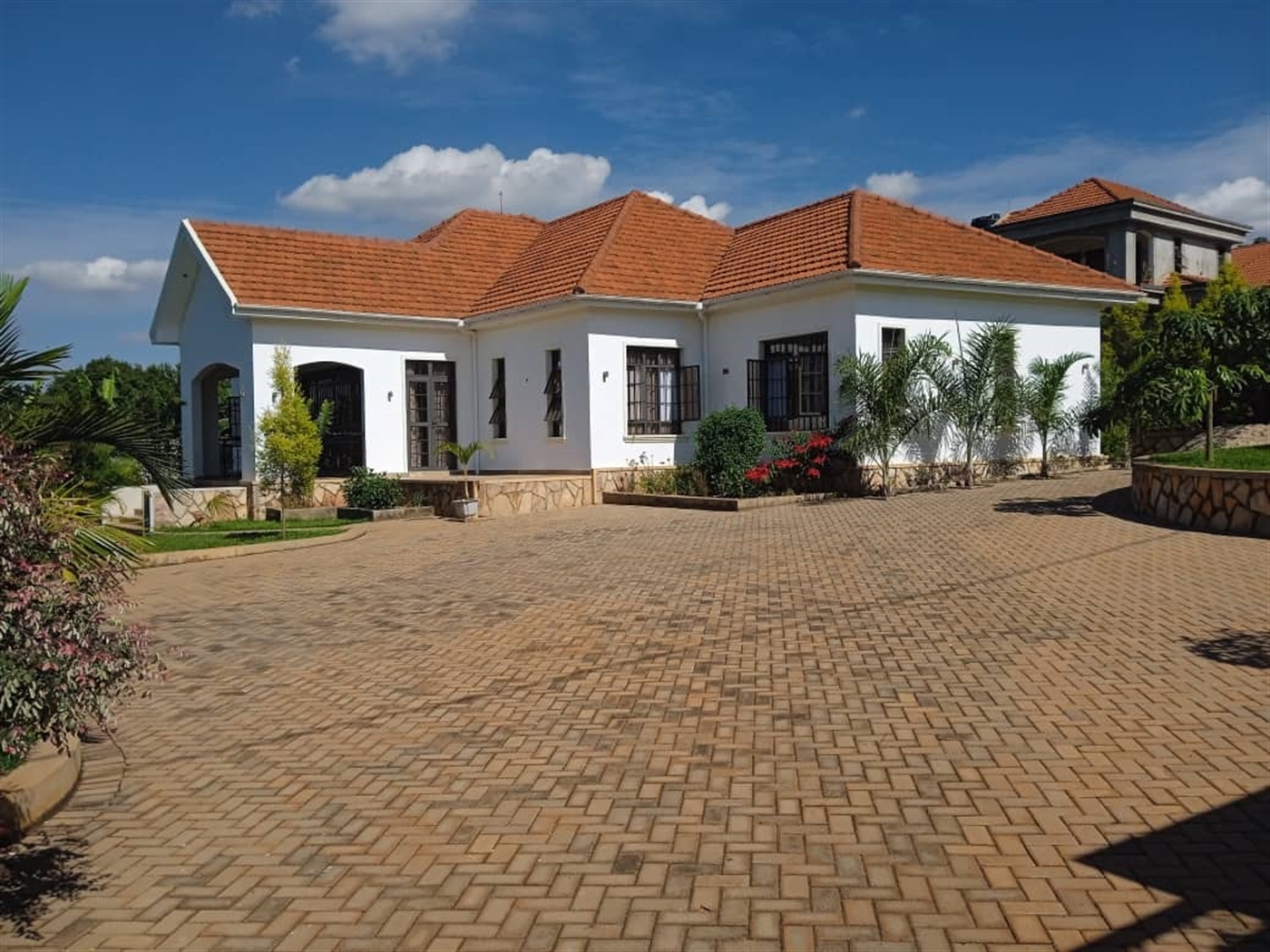 4 bedroom Bungalow for sale in Kasangati Wakiso Ug...