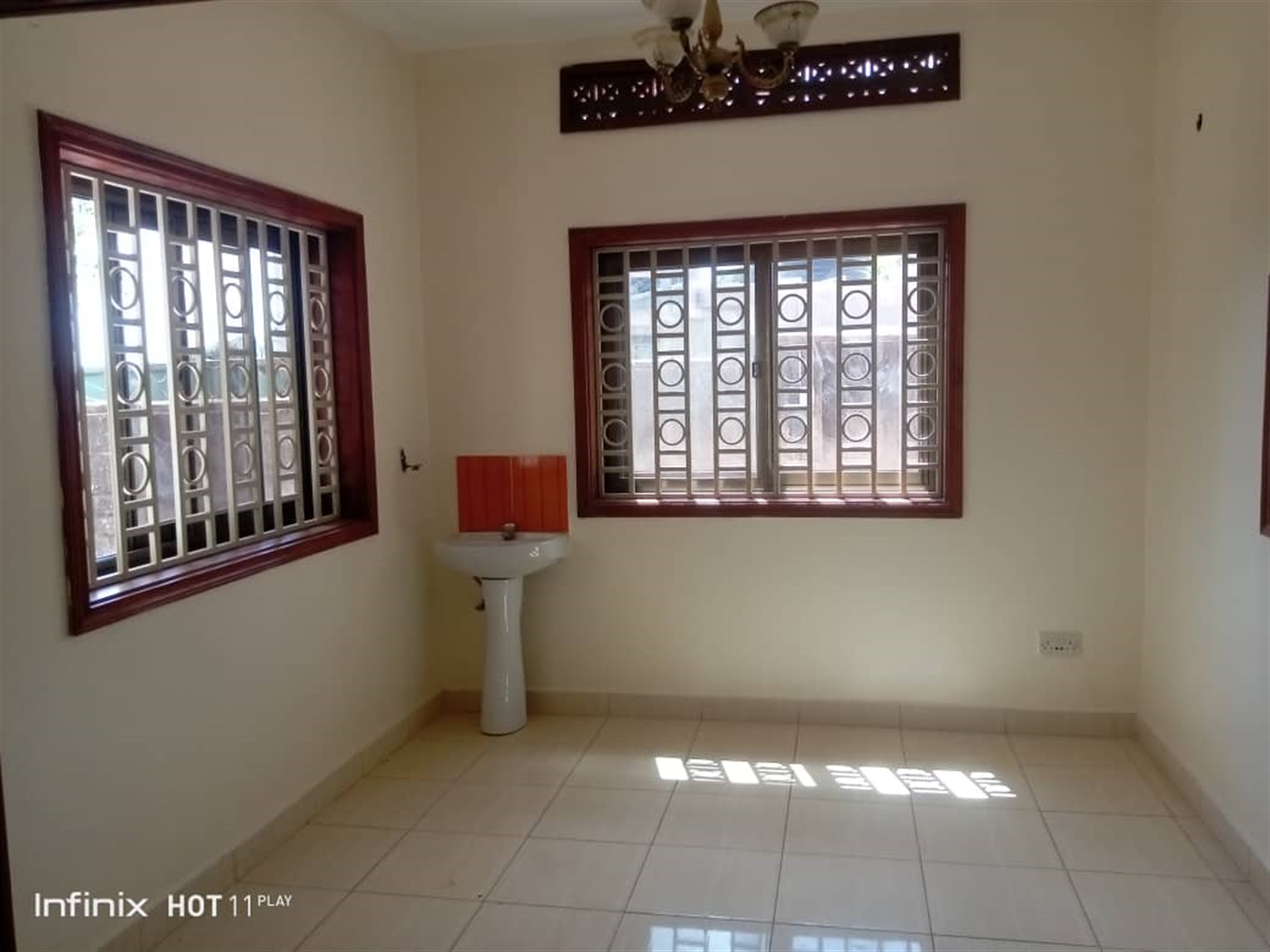 3 bedroom Bungalow for sale in Naguru Kampala Uganda
