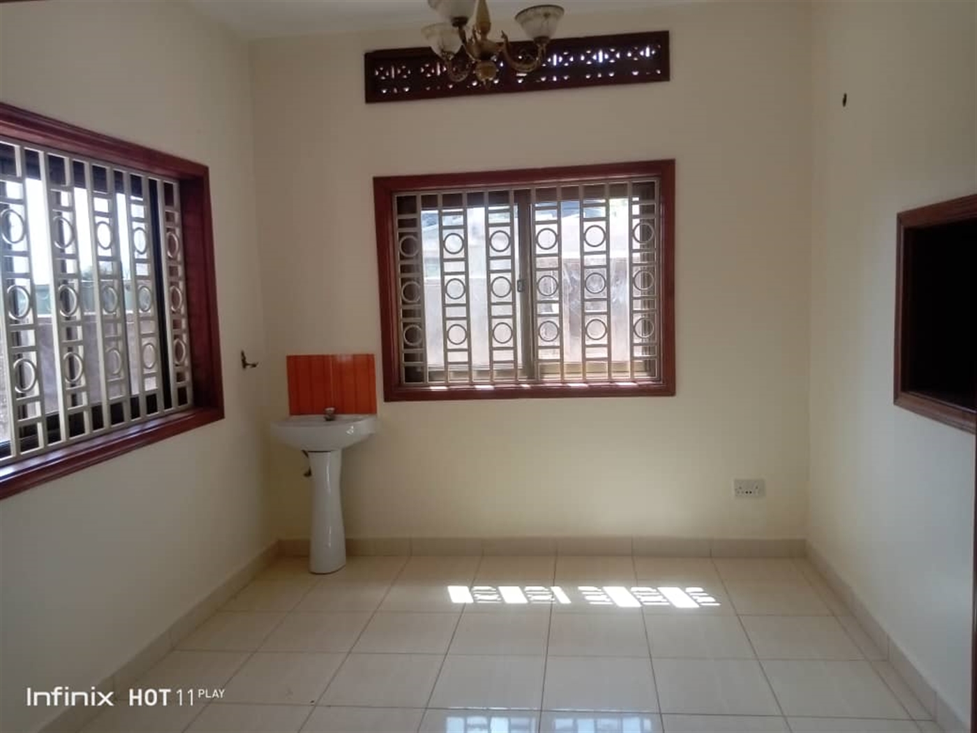 3 bedroom Bungalow for sale in Naguru Kampala Uganda