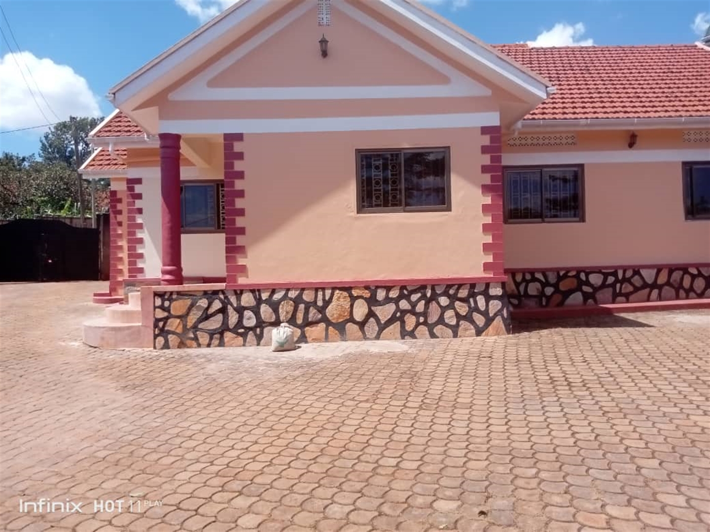 3 bedroom Bungalow for sale in Naguru Kampala Ugan...