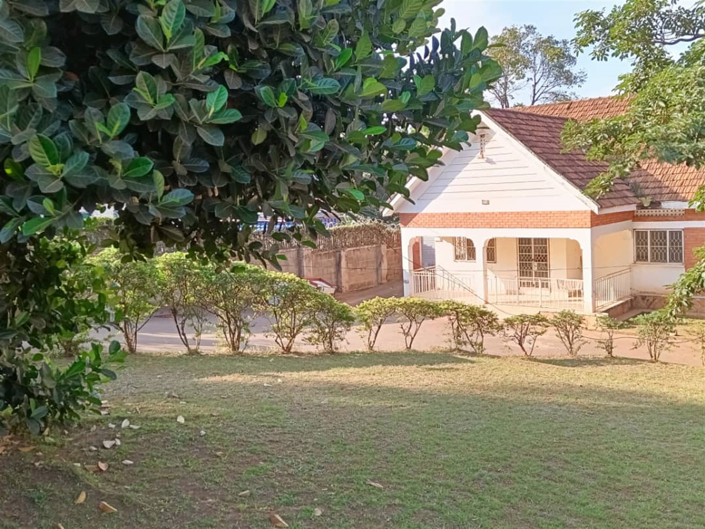 4 bedroom Bungalow for sale in Naguru Kampala Uganda