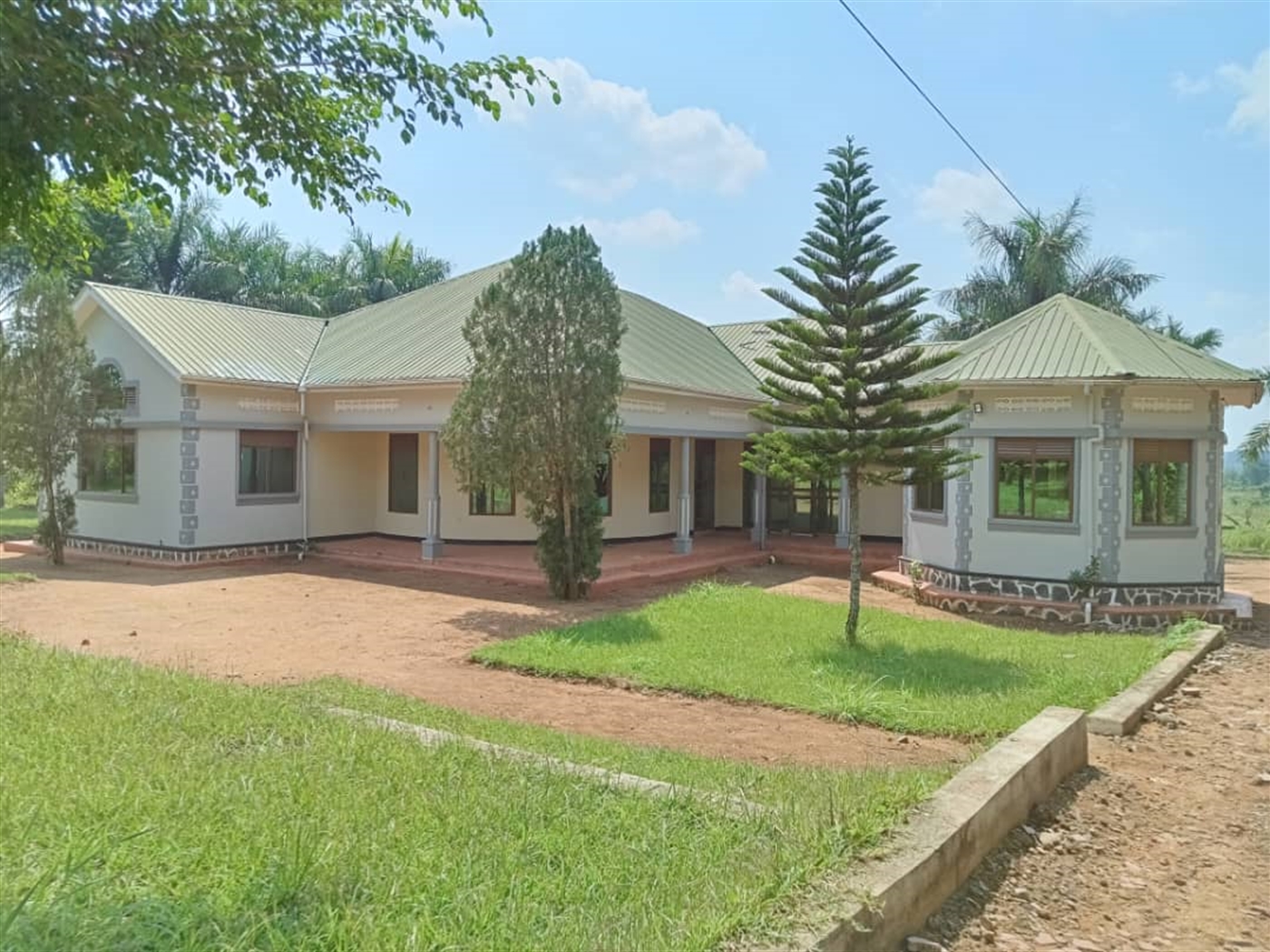 4 bedroom Bungalow for sale in Katosi Mukono Uganda