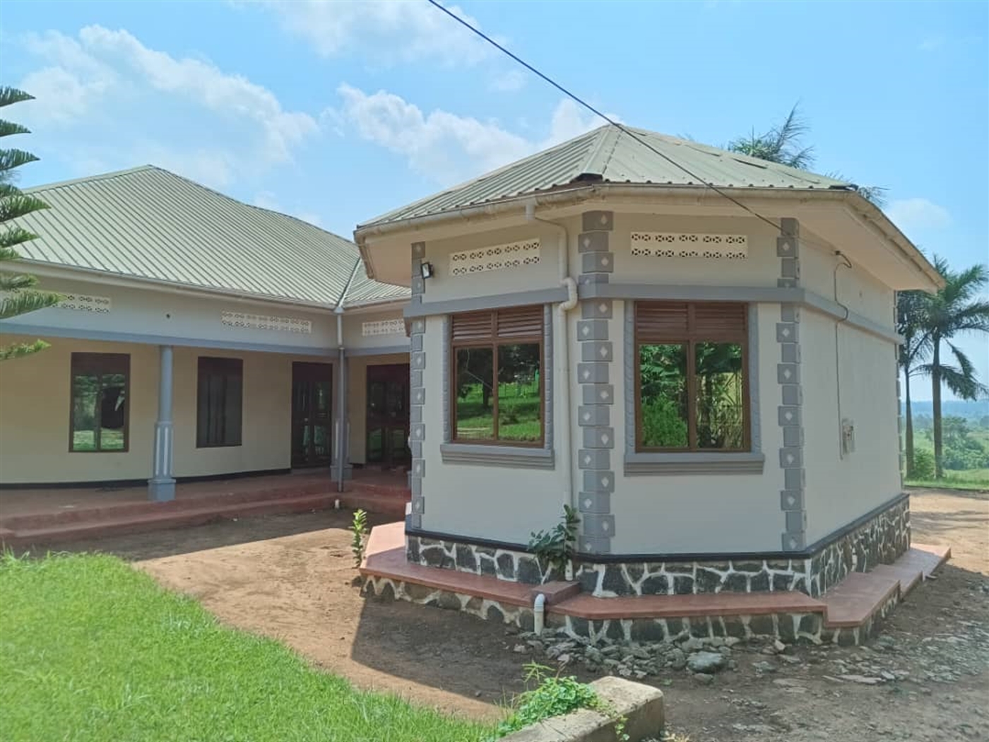 4 bedroom Bungalow for sale in Katosi Mukono Uganda