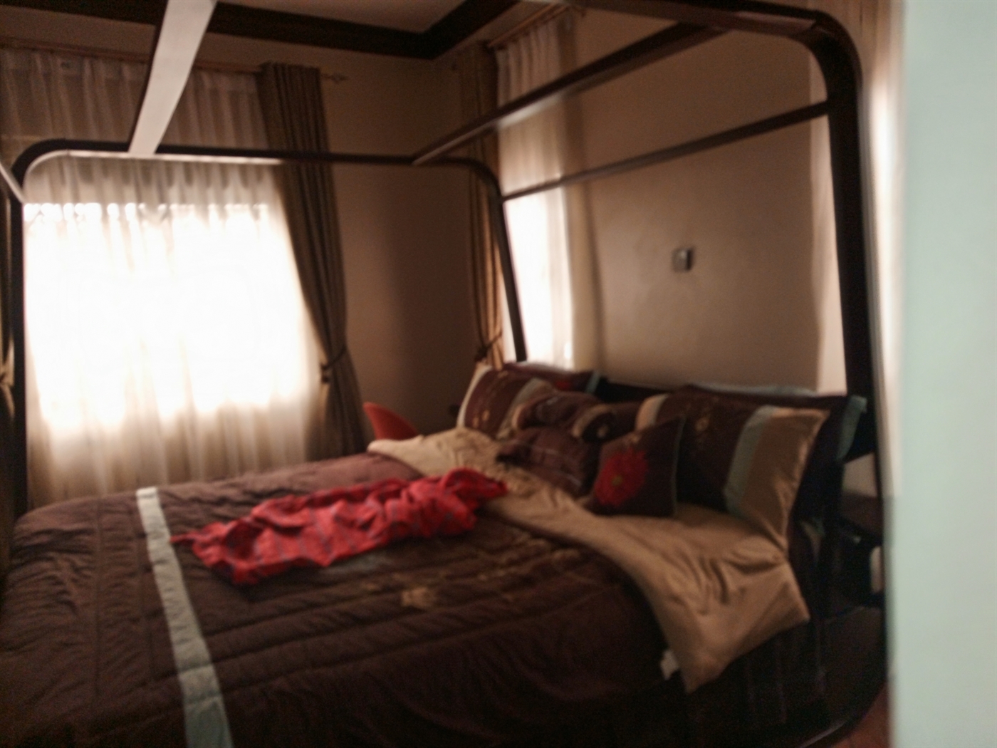 5 bedroom Bungalow for sale in Kigo Wakiso Uganda