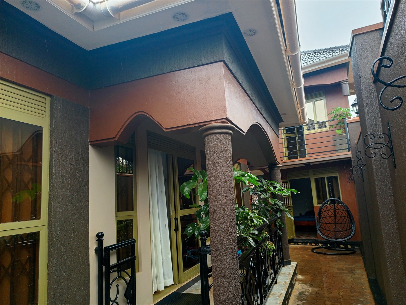 5 bedroom Bungalow for sale in Kigo Wakiso Uganda