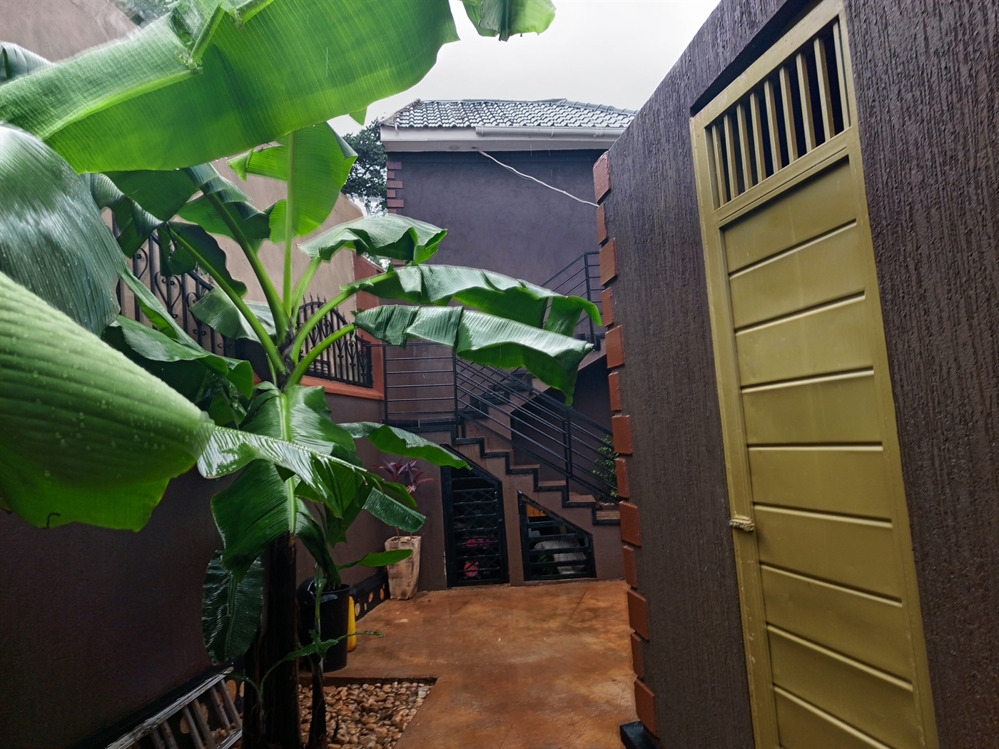 5 bedroom Bungalow for sale in Kigo Wakiso Uganda