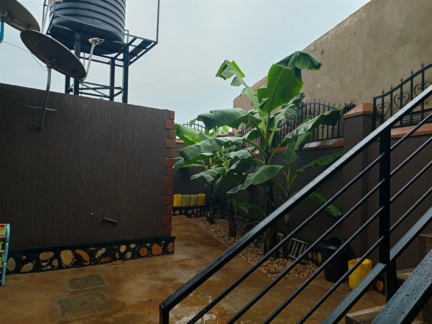 5 bedroom Bungalow for sale in Kigo Wakiso Uganda