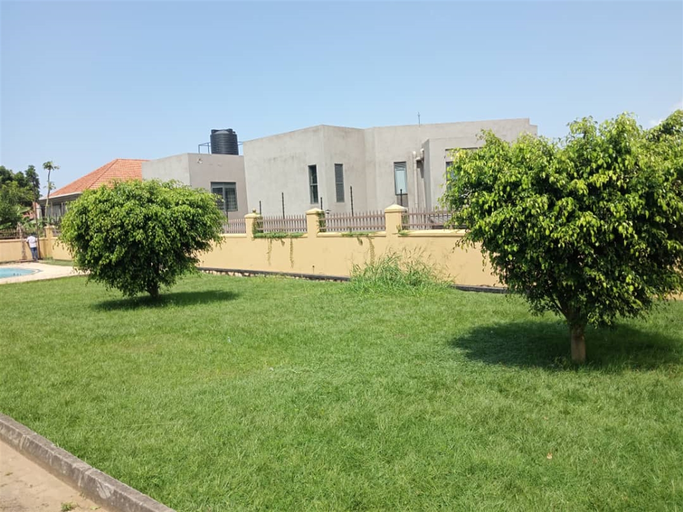 4 bedroom Bungalow for sale in Kigo Wakiso Uganda