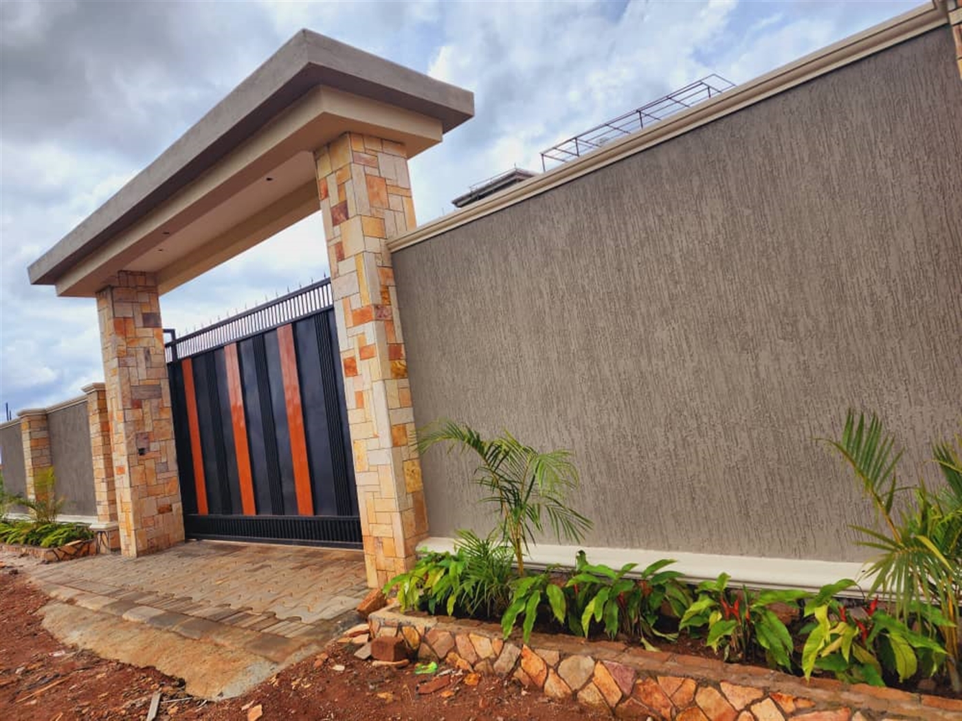4 bedroom Bungalow for sale in Kira Wakiso Uganda