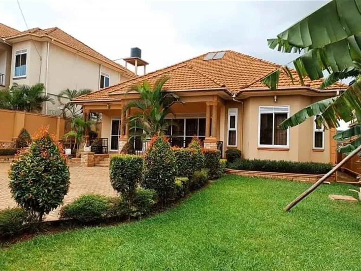 4 bedroom Bungalow for sale in Kira Wakiso Uganda