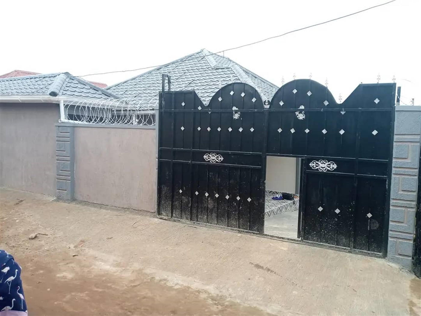 4 bedroom Bungalow for sale in Muyenga Kampala Uga...