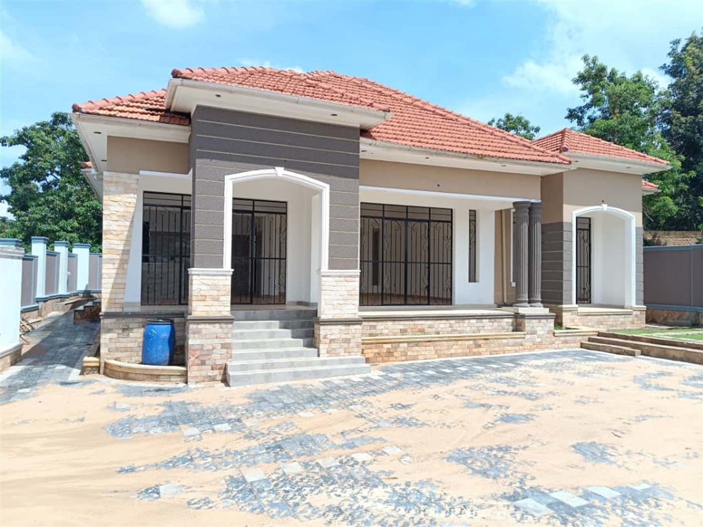 4 bedroom Bungalow for sale in Kira Wakiso Uganda