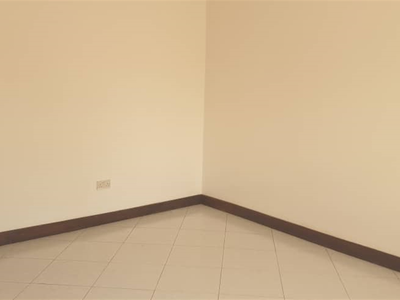 5 bedroom Storeyed house for rent in Muyenga Kampala Uganda