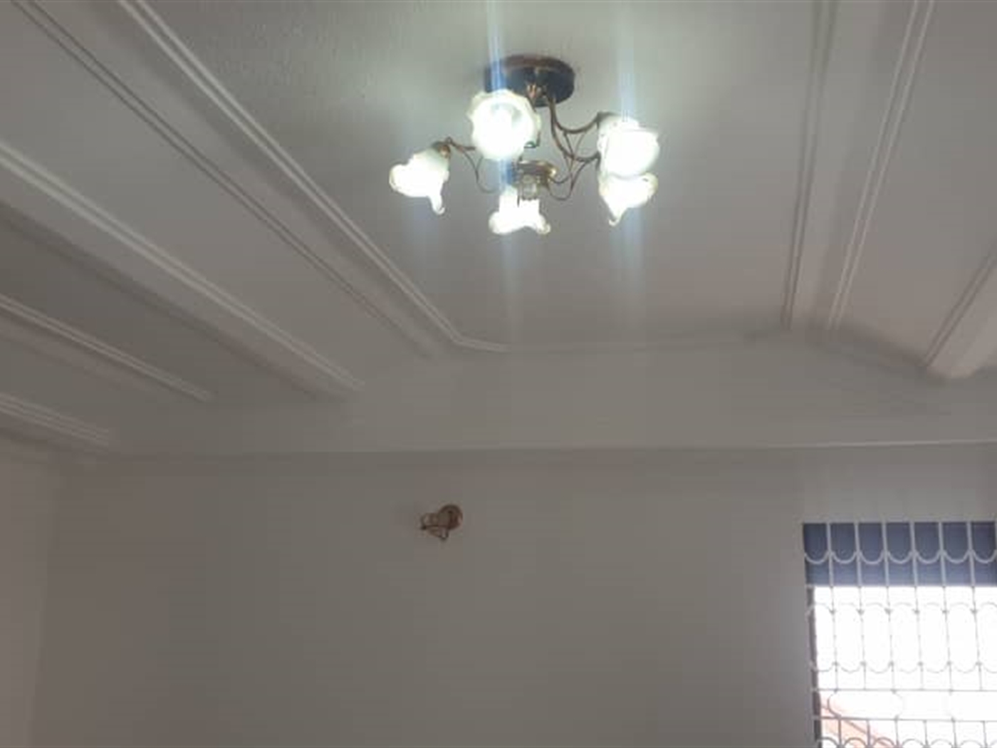 5 bedroom Storeyed house for rent in Muyenga Kampala Uganda