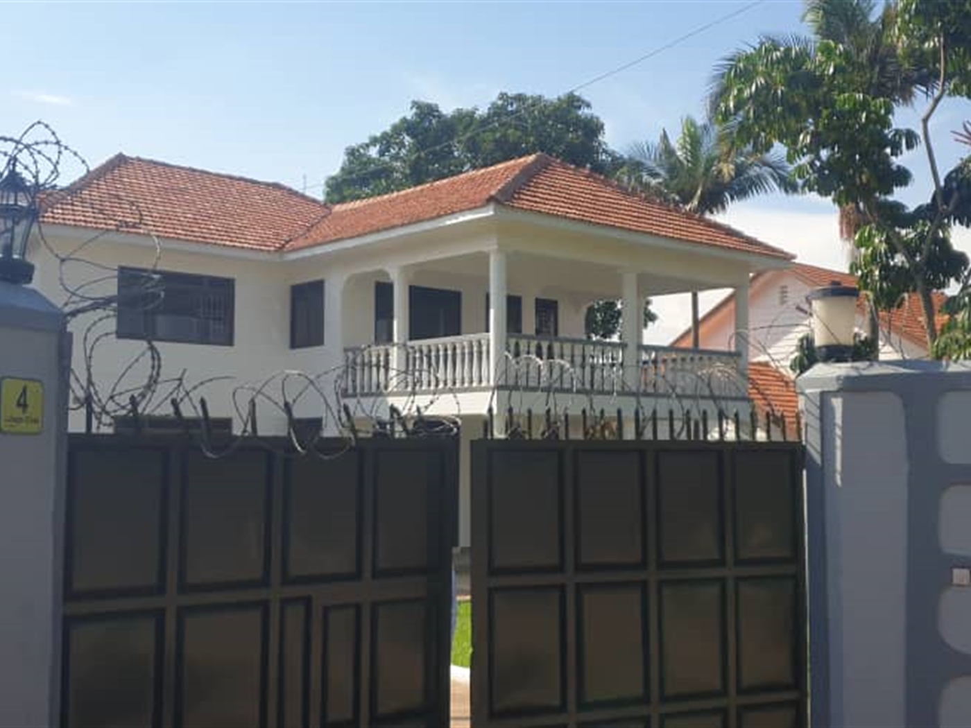 5 bedroom Storeyed house for rent in Muyenga Kampala Uganda