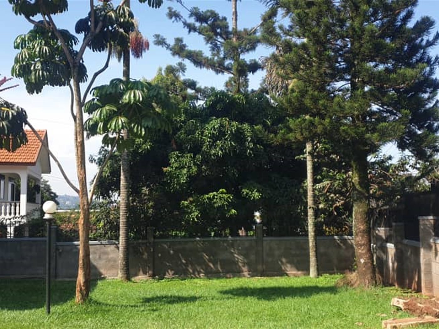 5 bedroom Storeyed house for rent in Muyenga Kampala Uganda