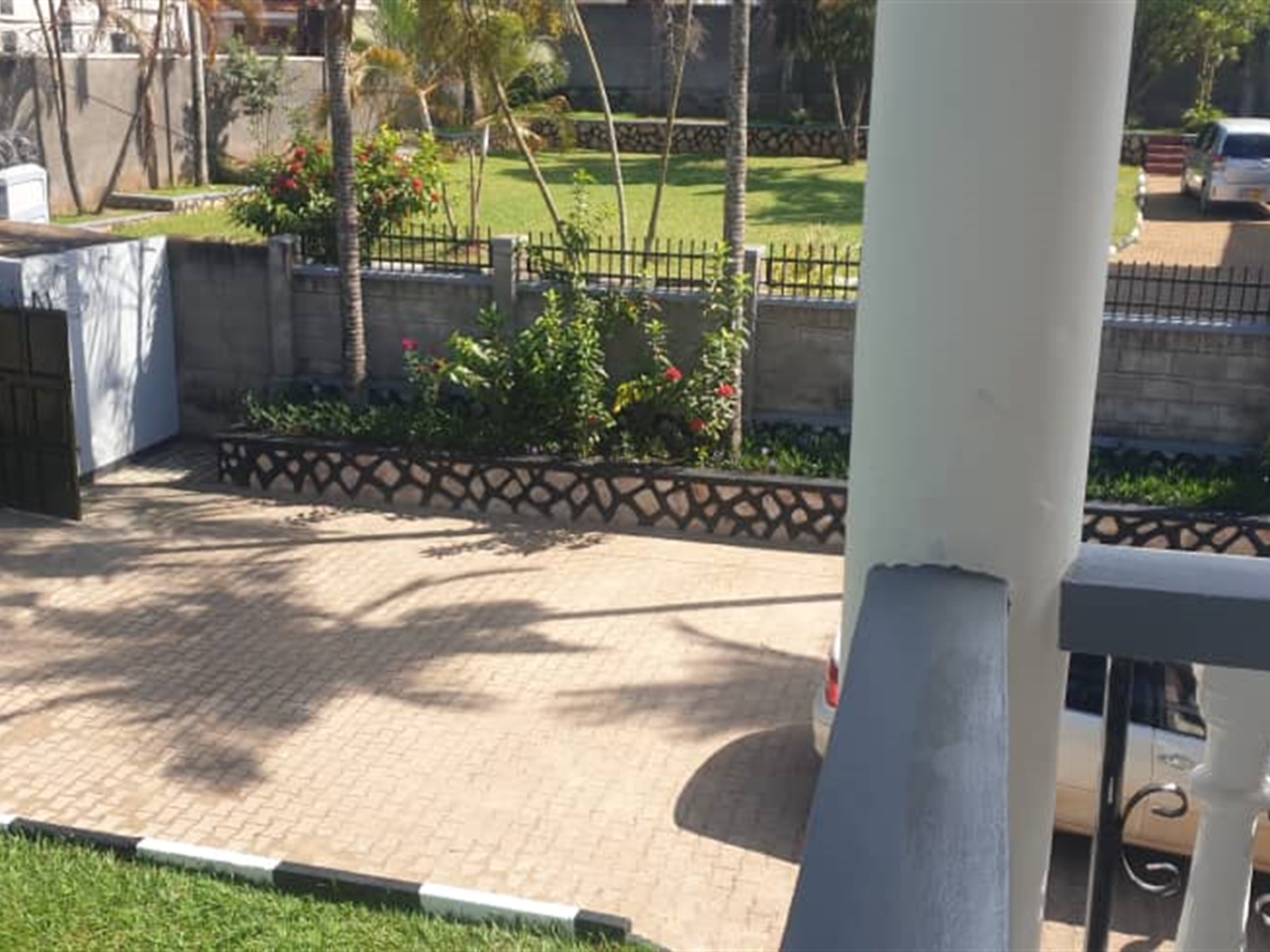 5 bedroom Storeyed house for rent in Muyenga Kampala Uganda