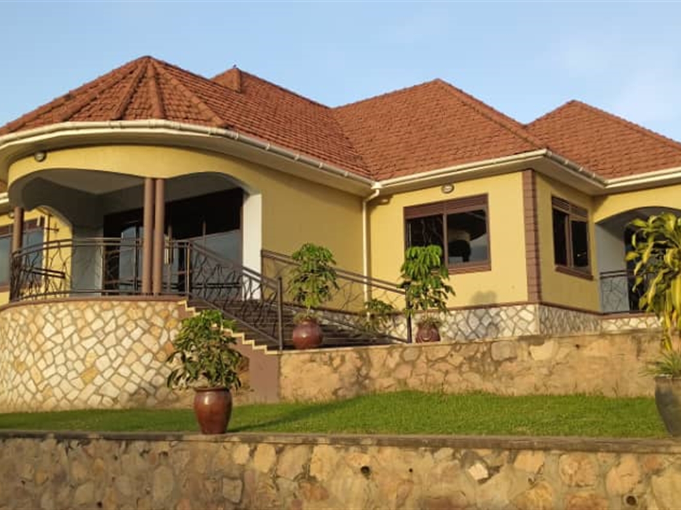 5 bedroom Bungalow for sale in Kireka Wakiso Uganda
