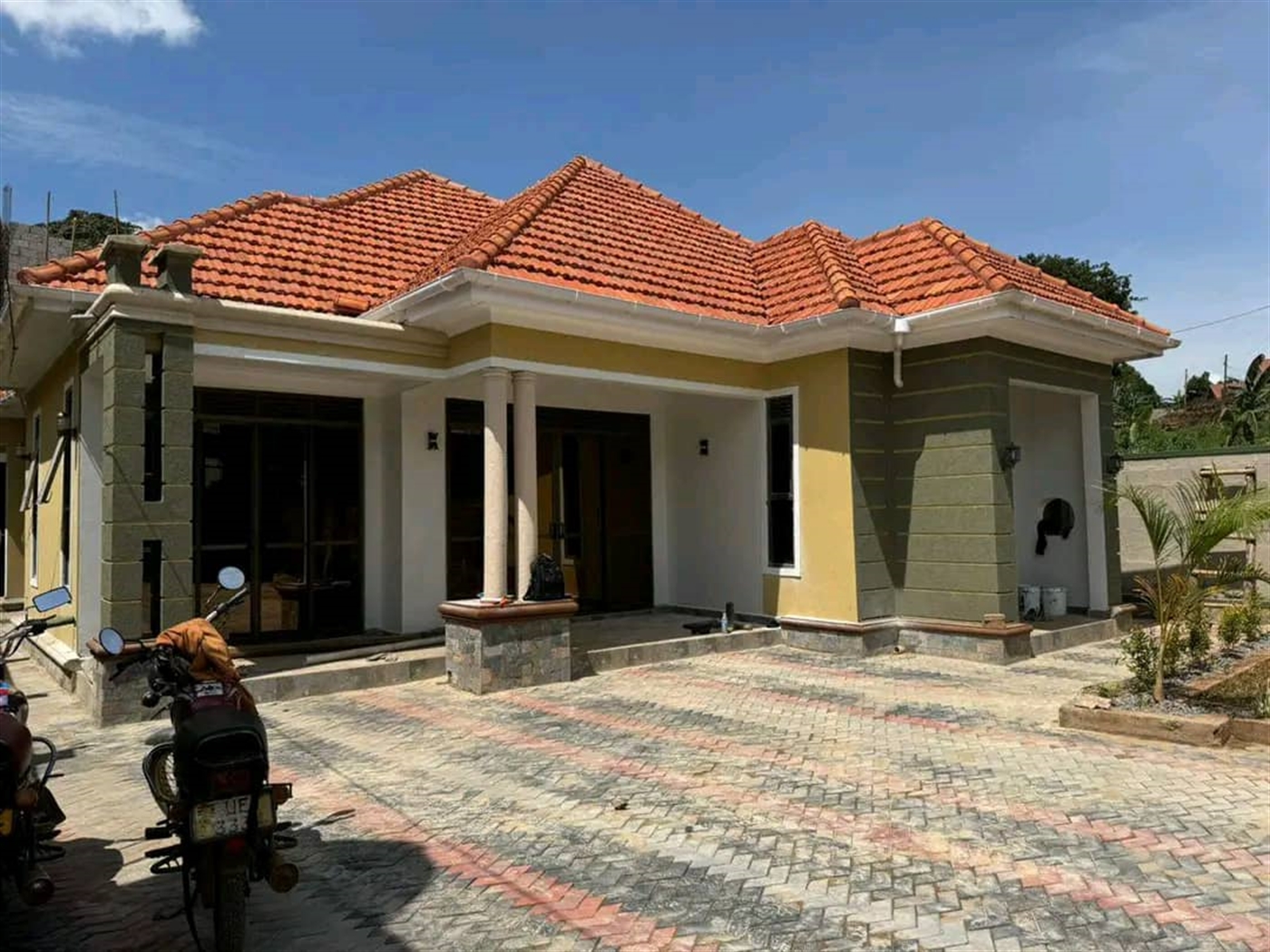 4 bedroom Bungalow for sale in Kisaasi Kampala Uganda,