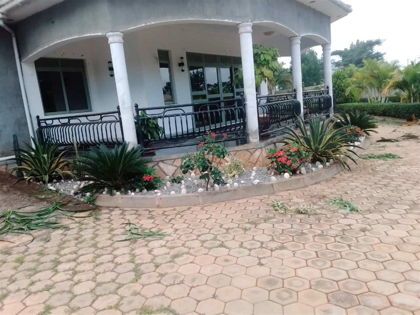 5 bedroom Bungalow for sale in Masulita Wakiso Uga...