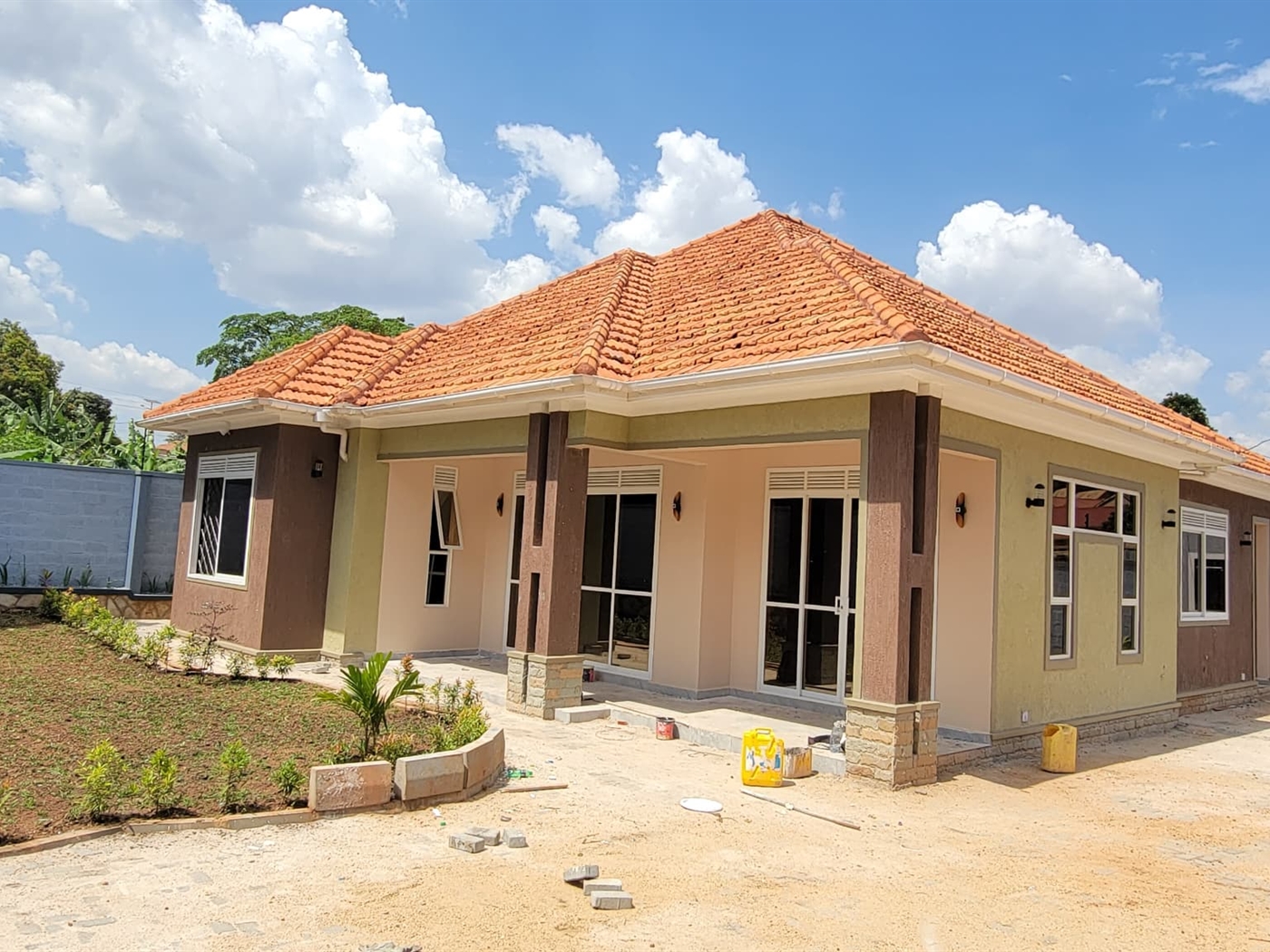4 bedroom Bungalow for sale in Kisaasi Kampala Uganda