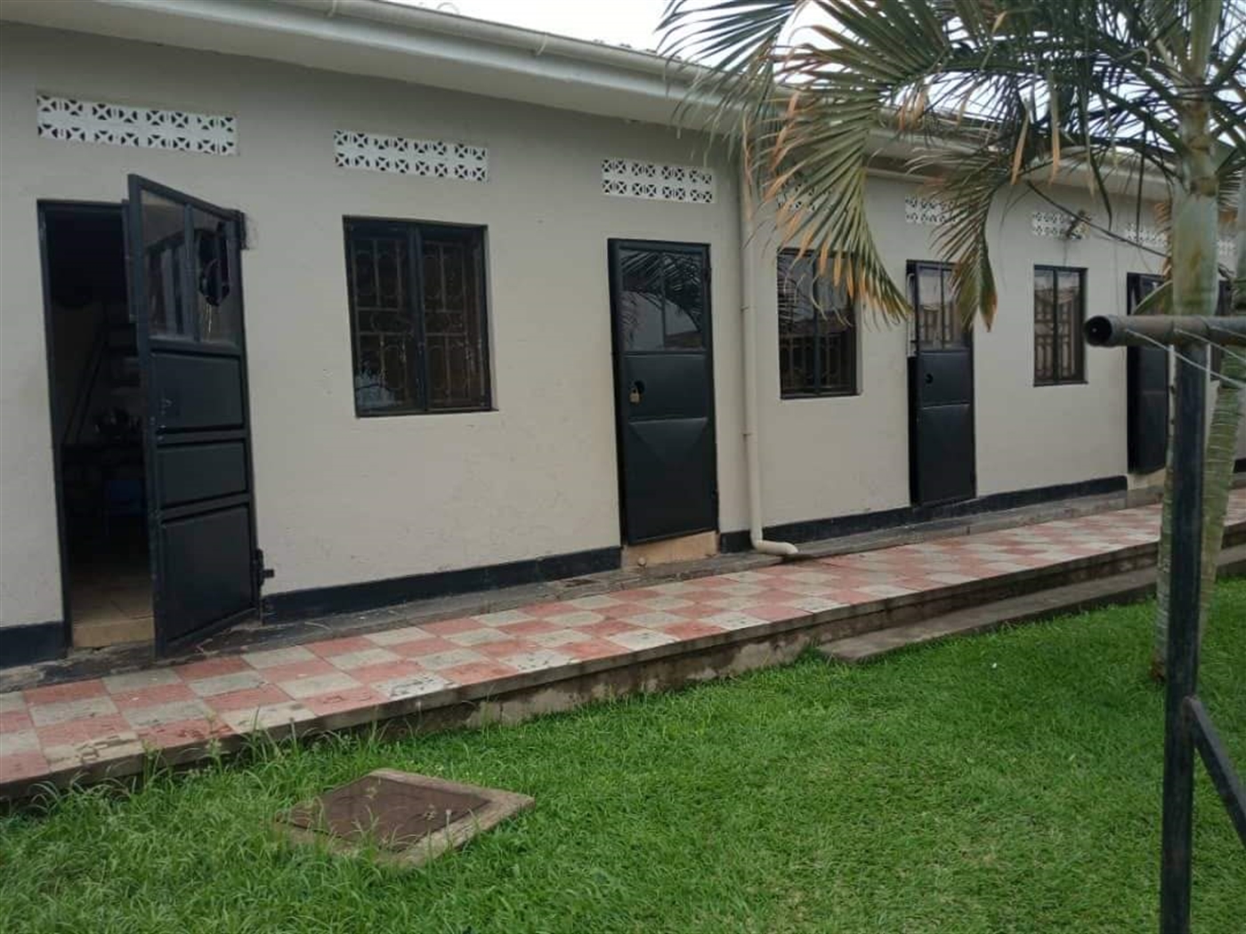 4 bedroom Bungalow for sale in Kyanja Wakiso Uganda