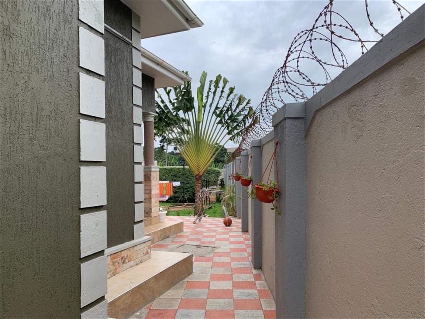 4 bedroom Bungalow for sale in Kyanja Wakiso Uganda