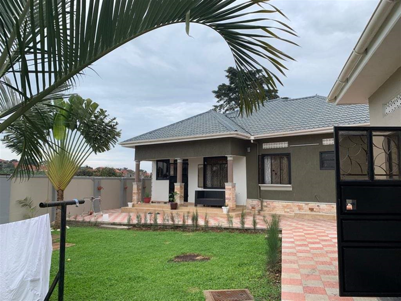 4 bedroom Bungalow for sale in Kyanja Wakiso Uganda