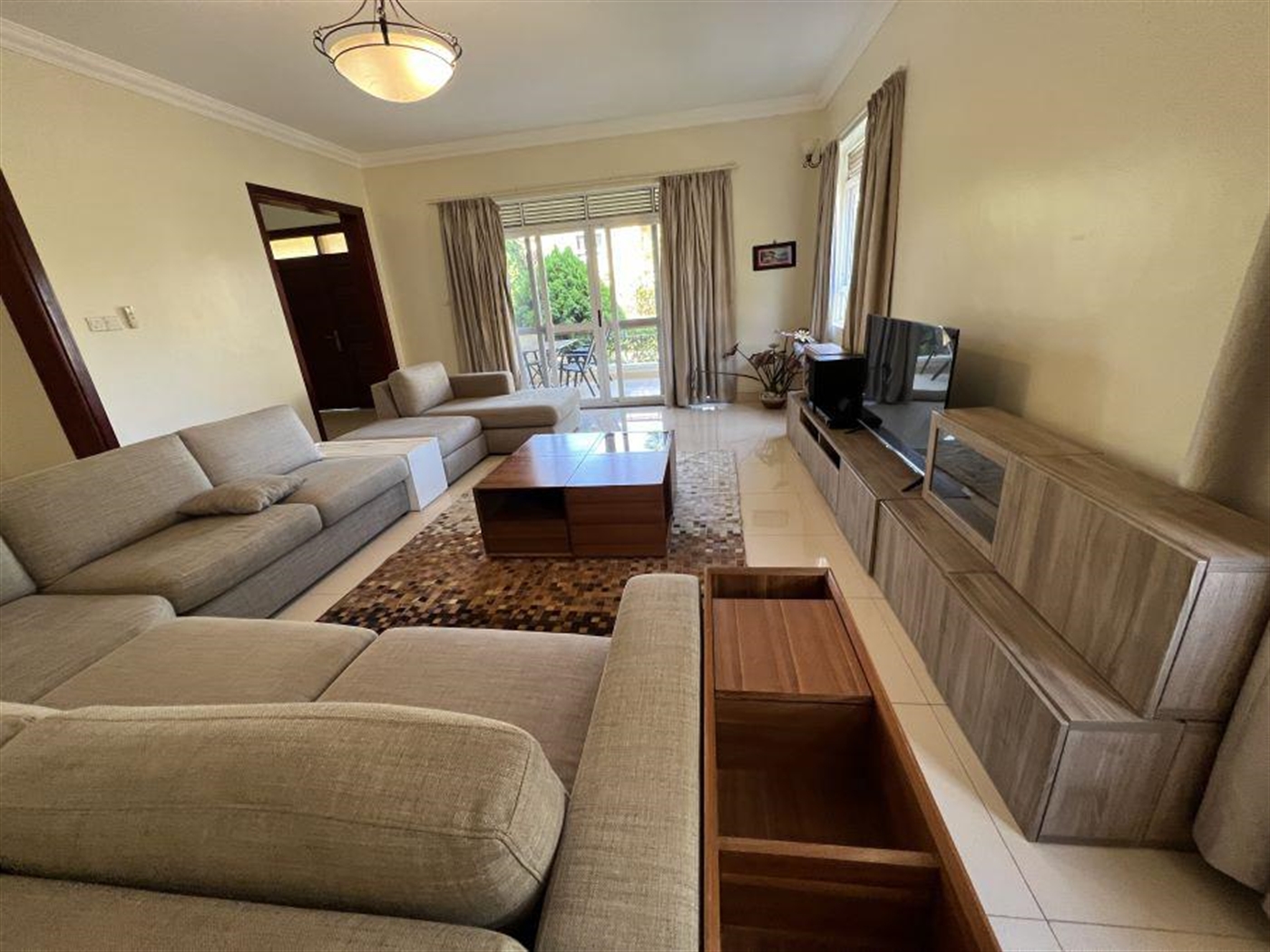4 bedroom Storeyed house for rent in Munyonyo Wakiso Uganda,